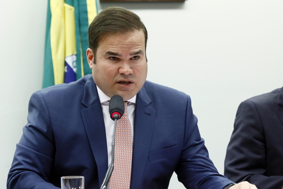 You are currently viewing Eleições 2022 – ‘Não faço política olhando pelo retrovisor’, diz Cacá Leão