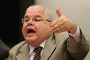 Read more about the article Eleições 2022 – Lúcio Vieira Lima defende parceria com PT e vaticina: ‘Jerônimo Rodrigues, devagarzinho se tornou conhecido e competitivo’