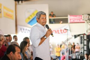 Read more about the article <strong>Jerônimo rebate ACM Neto: ‘não está à altura para fazer política’</strong>