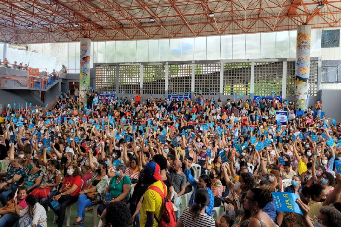 You are currently viewing Educação – Professores de Salvador decidem pela manutenção da greve