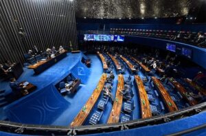 Read more about the article Pesquisa do Senado revela que eleitores brasileiros estão mais à direita
