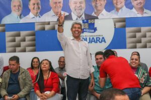 Read more about the article Em sua cidade natal, Jerônimo reúne onze prefeitos e destaca união de lideranças para reconstruir o Brasil junto com Lula
