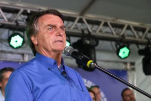 Read more about the article Bolsonaro cobra governadores em disputa sobre cobrança do ICMS