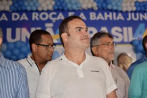 Read more about the article Em São José do Jacuípe, Cacá diz que buscará interesses da Bahia ‘independente de quem for o presidente’