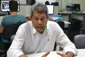 Read more about the article Ausência de críticas de Lula contra ACM Neto desconcerta petistas. Jerônimo minimiza o fato: ‘Na hora correta vai ser contundente’