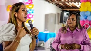 Read more about the article Denize da Paroquia, pré-candidata a deputada estadual, reúne personalidades para discutir participação feminina na política e empreendedorismo