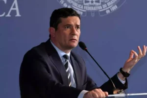 Read more about the article Depois de idas e vindas, ex – Sérgio Moro declara ser candidato ao Senado pelo Paraná e disputará com Álvaro Dias