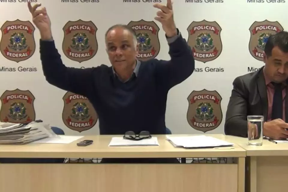 You are currently viewing Marcus Valério, Tesoureiro do Mensalão, confirma à Polícia Federal relações entre governo Lula, PT e o PCC