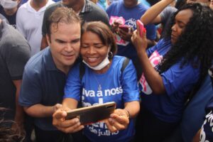Read more about the article ‘O povo veio pra rua caminhar conosco’, diz Cacá Leão sobre o 2 de Julho