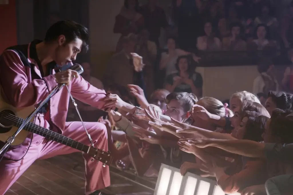 You are currently viewing Elvis, de Baz Luhrmann: 6 lições de carreira do filme que conta a trajetória do astro