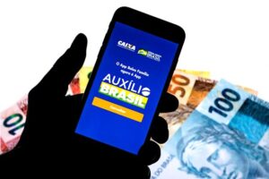 Read more about the article Entenda o empréstimo consignado no Auxílio Brasil