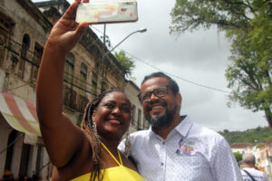 Read more about the article Kleber Rosa propõe criar creches noturnas na Bahia