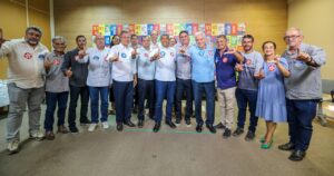 Read more about the article Mais 50 prefeitos baianos se reúnem com Rui e Jerônimo em Salvador e reforçam apoio ao candidato do PT