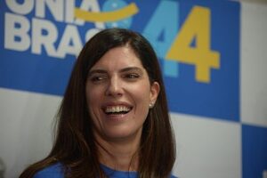 Read more about the article Ana Coelho classifica ação do PSOL e PL como mais uma medida machista