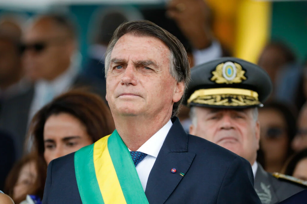 You are currently viewing Bolsonaro confirma presença no funeral da rainha Elizabeth II