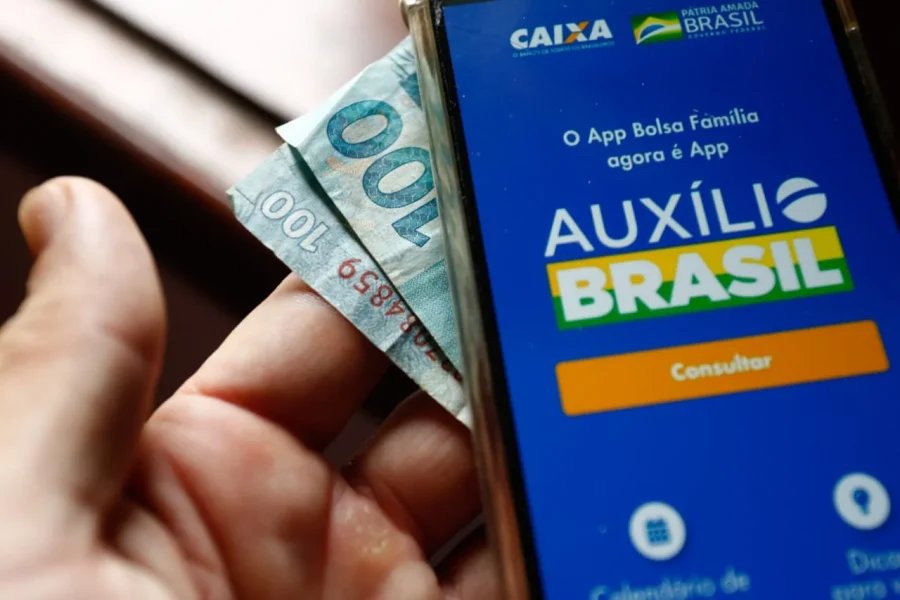 You are currently viewing Ministério da Cidadania vai revisar o cadastro do Auxílio Brasil