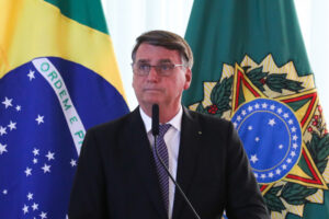 Read more about the article Bolsonaro anuncia programa de renegociação de dívidas com a Caixa que beneficiará 4 milhões de pessoas