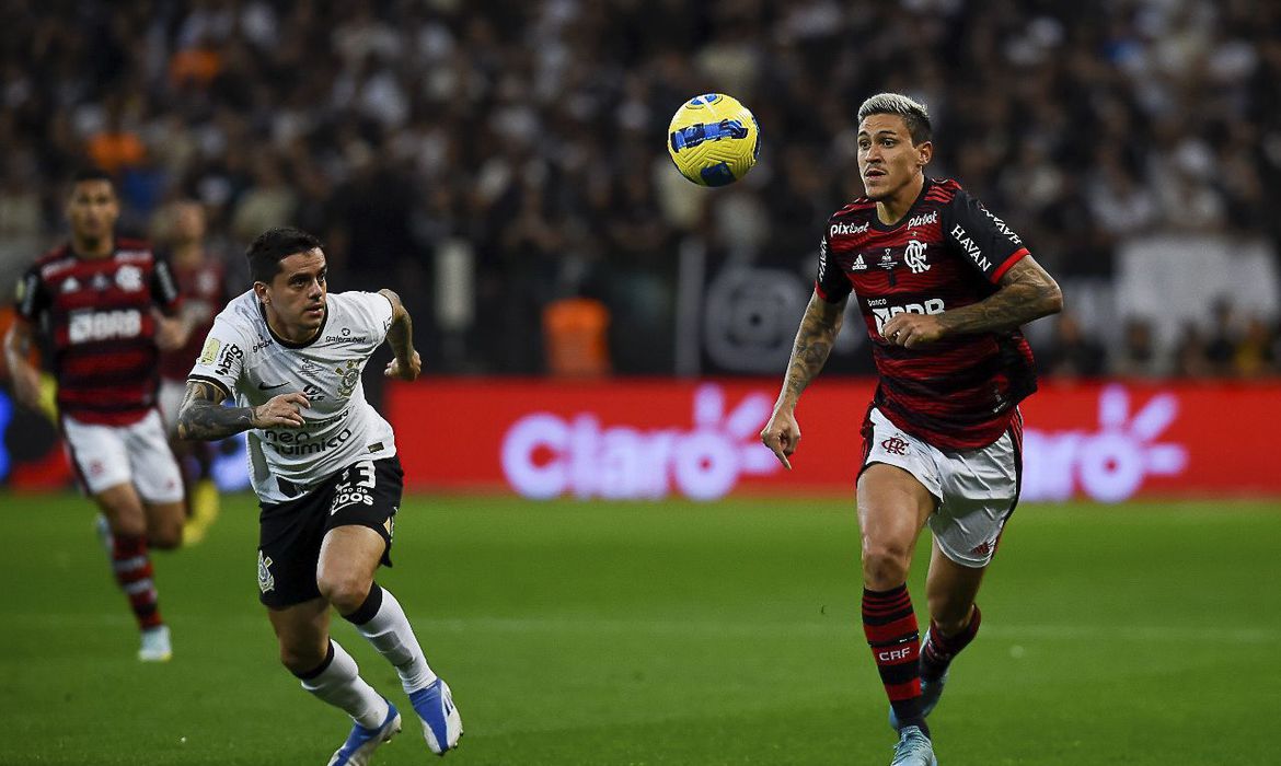 You are currently viewing Flamengo e Corinthians disputam final da Copa do Brasil