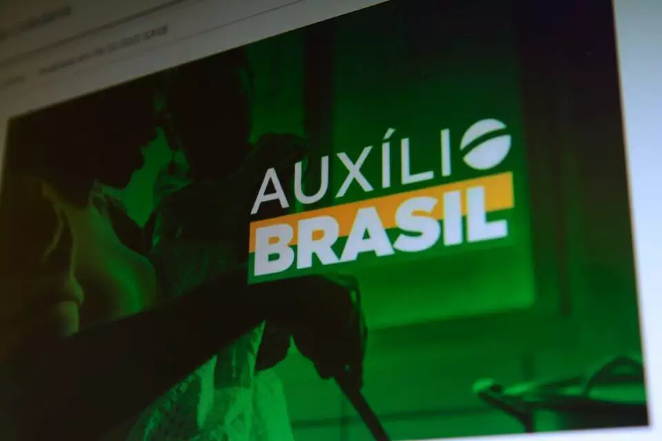 You are currently viewing Com 500 mil a mais, Auxílio Brasil chega a 20,65 milhões de beneficiados