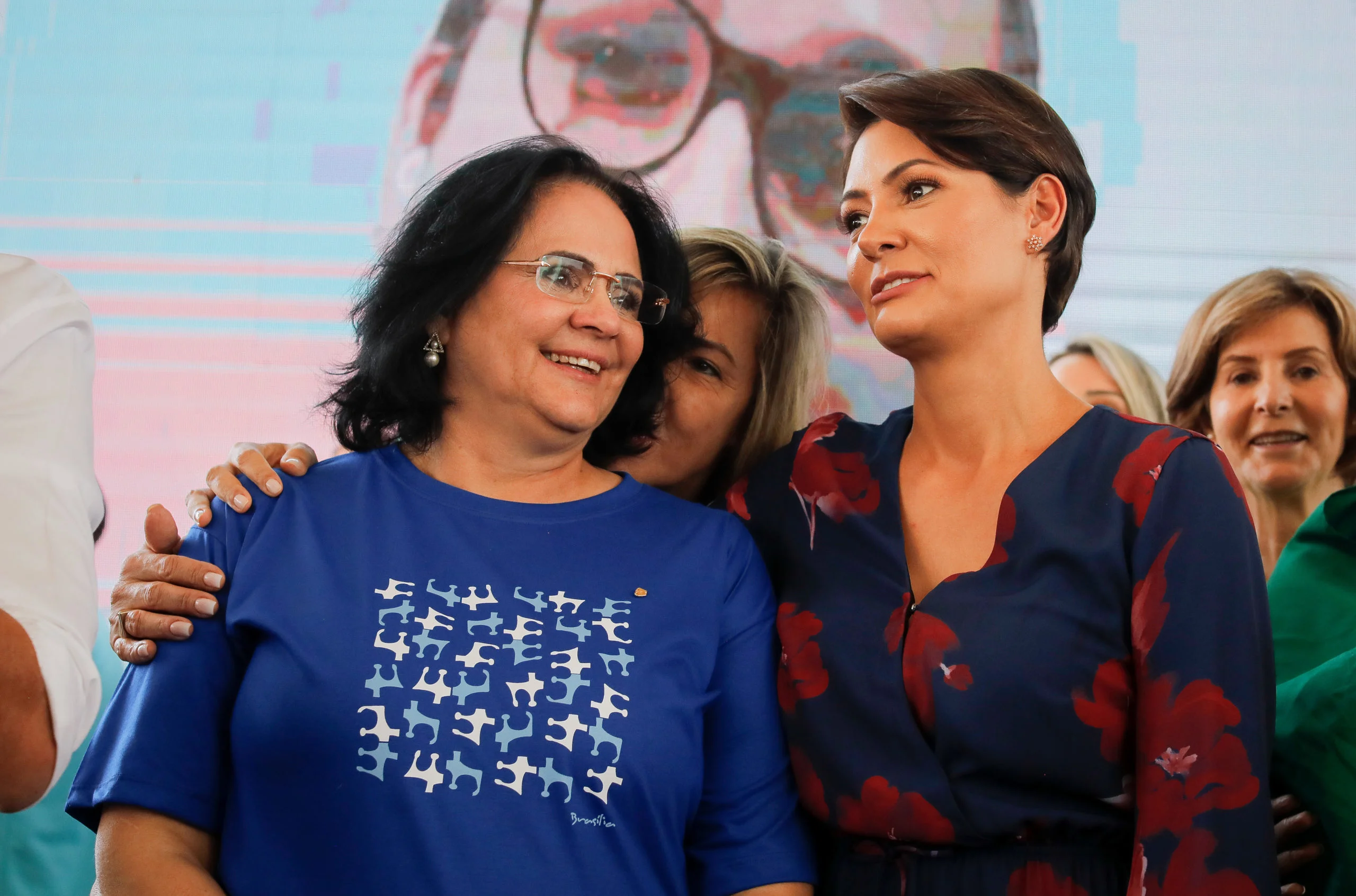 You are currently viewing Michele e Damares realizam encontro ‘Mulheres com Bolsonaro’ em Feira de Santana, no domingo (16)