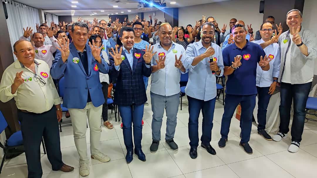 You are currently viewing Líderes evangélicos iniciam mobilização e pedem voto em ACM Neto: “é o melhor para a Bahia, o mais preparado”