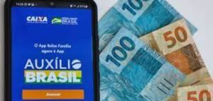 Read more about the article Auxílio Brasil: bancos não podem cobrar taxas para consignado, diz ministro 