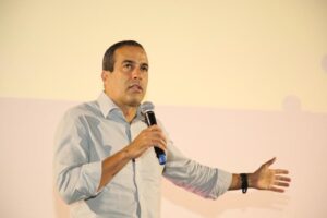Read more about the article Bruno Reis destaca novo piso dos agentes de saúde e endemias: “Garantimos uma conquista histórica para a categoria”