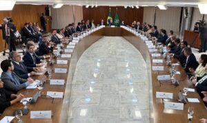 Read more about the article Governadores condenam protestos vilentos durante reunião com Lula