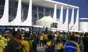 Read more about the article Brasília sob intervenção federal na segurança pública. Governador do DF é afastado por 90 dias