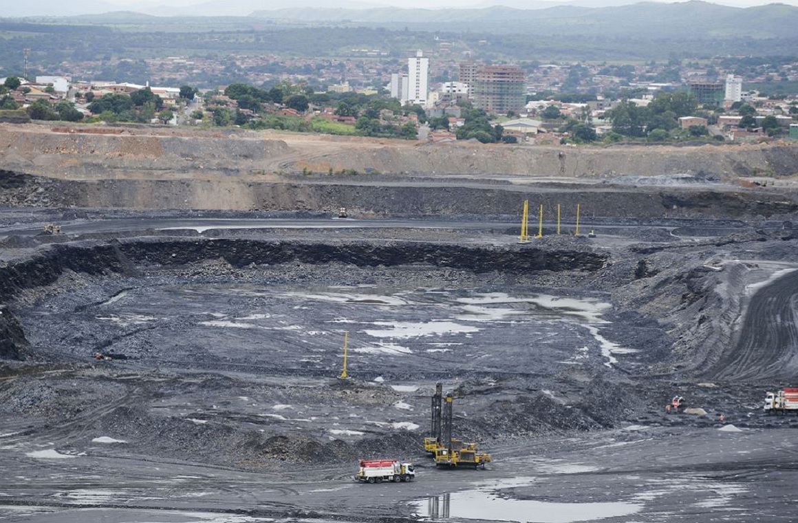 Read more about the article Relatório diz que mineração viveu “anos dourados” no governo Bolsonaro