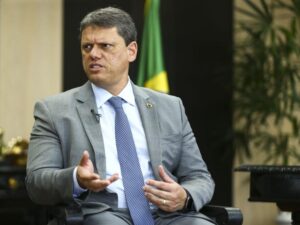 Read more about the article Privatização divide opiniões na política brasileira; governadores liberais aceleram processos de privatização