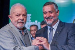 Read more about the article Ministro da Comunicação do governo Lula enfrenta críticas às vésperas dos 100 dias de mandato