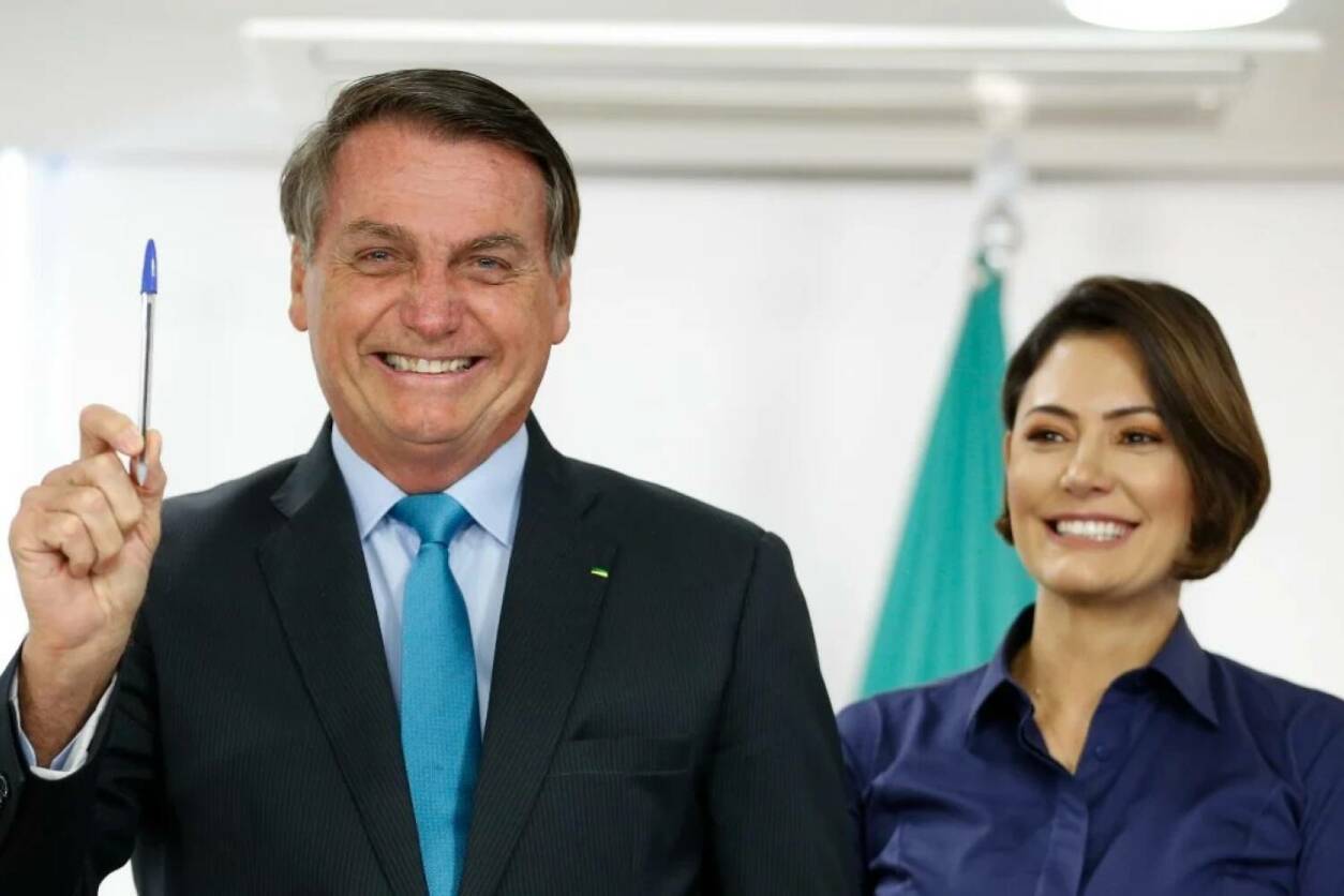 Read more about the article Aliados de Bolsonaro querem que ex-presidente antecipe viagens pelo Brasil para demonstrar força política