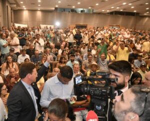 Read more about the article Produtores rurais ovacionam Roma durante audiência na Assembleia Legislativa da Bahia