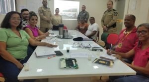 Read more about the article Secretaria de Educação e Cultura discute segurança nas escolas em reunião com representantes da Polícia Militar e da Guarda Municipal