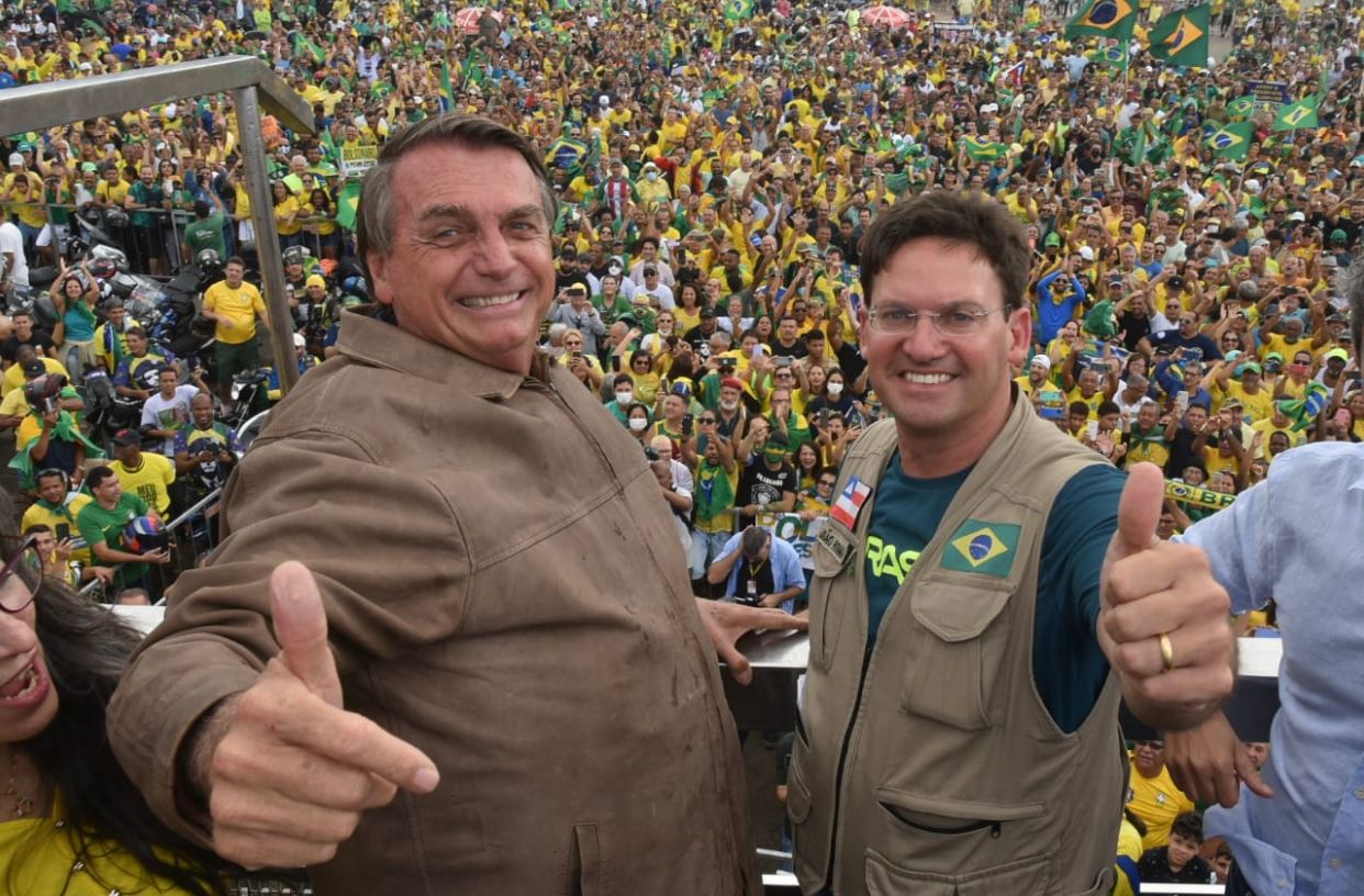 Read more about the article Ação da Polícia Federal contra Bolsonaro reflete “dois pesos e duas medidas”, aponta presidente do PL na Bahia