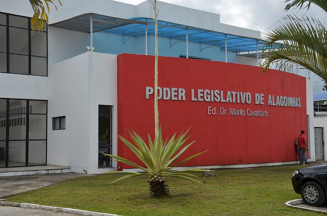 Read more about the article Na Bahia, Câmara Municipal de Alagoinhas adia por anos cumprimento da Lei de Acesso à Informação